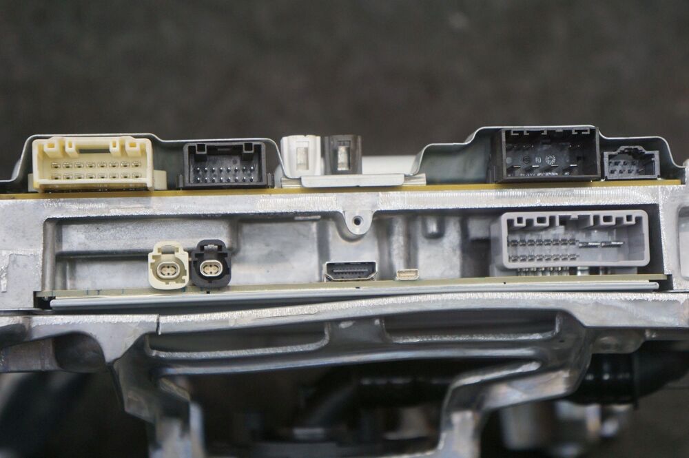 Tesla Model Y Media Computer Controller Module Assembly