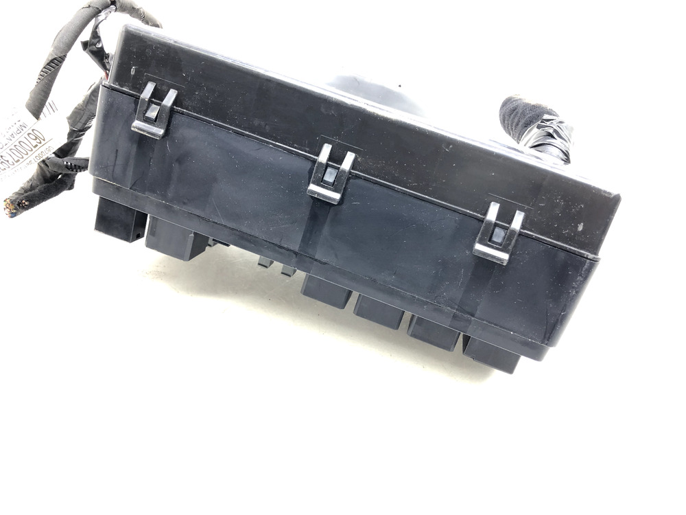 2014-2017 Maserati Quattroporte Rear Fuse Relay Box OEM