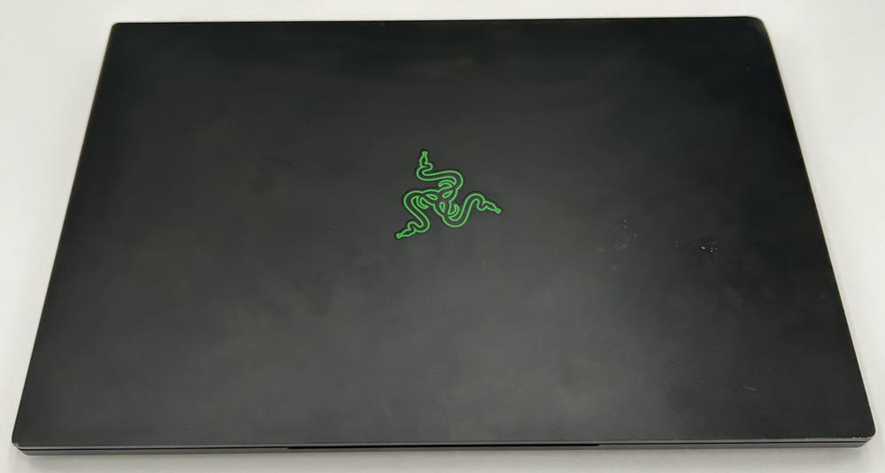 Razer Blade 15 Advanced Gaming Laptop with RTX 3070, Intel i7 11th Gen, 1TB SSD, and 16GB RAM