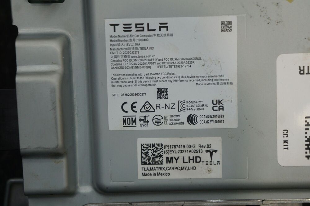 Tesla Model Y Media Computer Controller Module Assembly