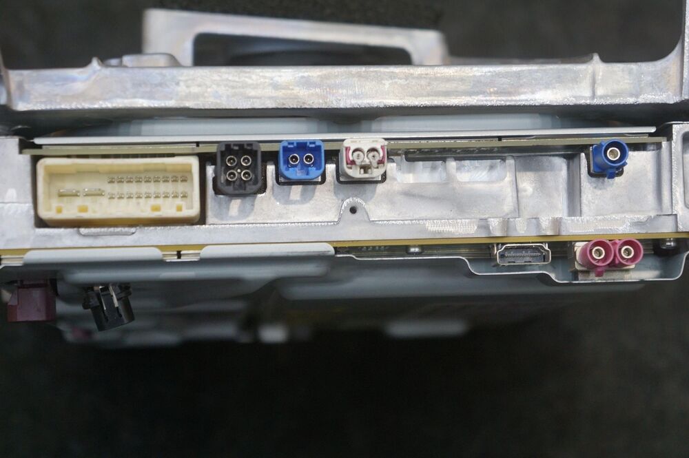 Tesla Model Y Media Computer Controller Module Assembly