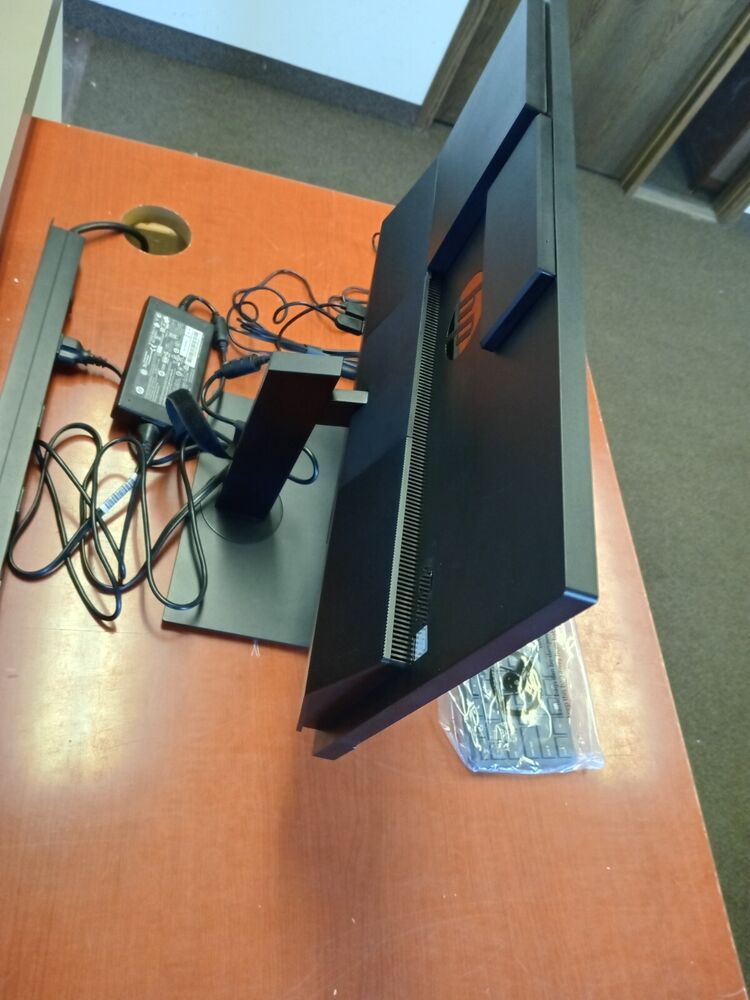 HP ProOne 600 G4 21.5 All-In-One PC with Intel Pentium 3.7GHz CPU, 250GB SSD, 8GB RAM, Windows 11