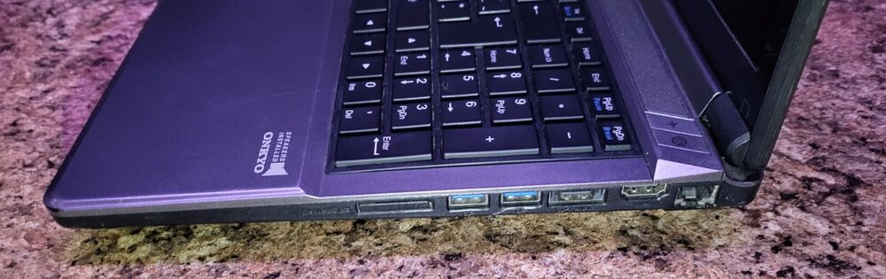 Clevo W355SS Schenker XMG A504 Gaming Laptop with Intel i7 & Nvidia GTX 860m