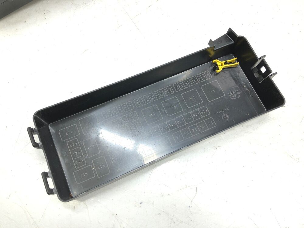 2014-2019 Maserati Ghibli S Q4 Rear Fuse Relay Box OEM