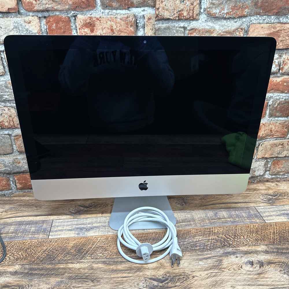 Apple iMac 21.5” (2017) A1418 Core I5-7360U 2.30GHz 8GB RAM 256GB SSD All-in-One