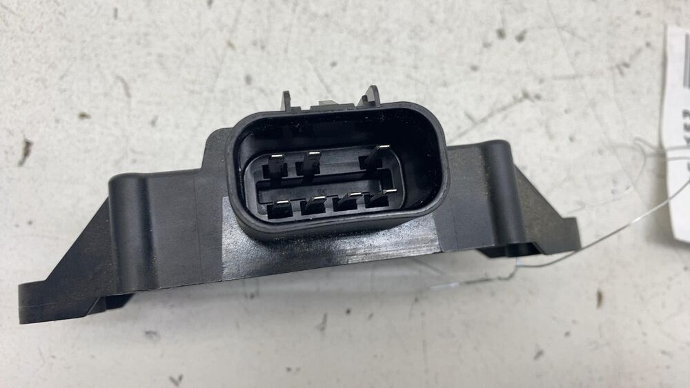 Chrysler Pacifica Fuel Pump Computer Control Module Assembly Left OEM