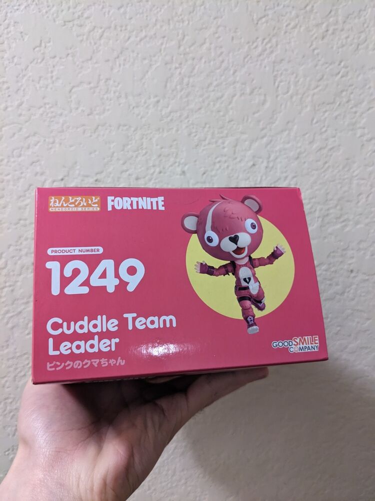 Nendoroid 1249 Fortnite Cuddle Team Leader Good Smile Action Figure Pink Bear