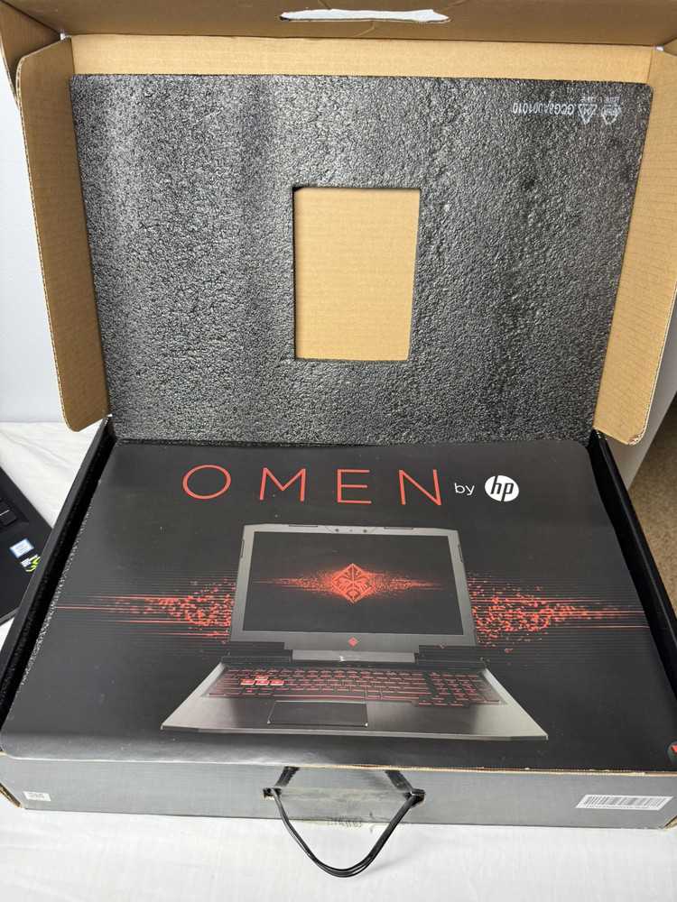 HP Omen Gaming Laptop with Intel Core i7, 1TB HDD + 256GB SSD, 16GB SDRAM - Model 15-ce198wm