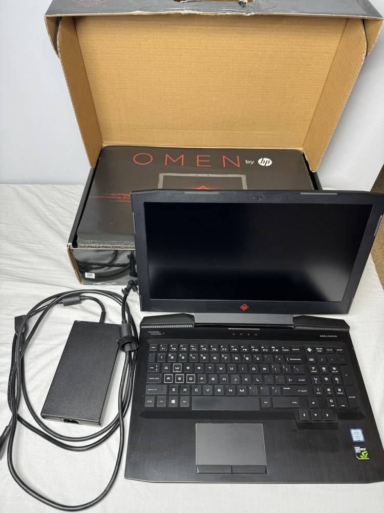 HP Omen Gaming Laptop with Intel Core i7, 1TB HDD + 256GB SSD, 16GB SDRAM - Model 15-ce198wm