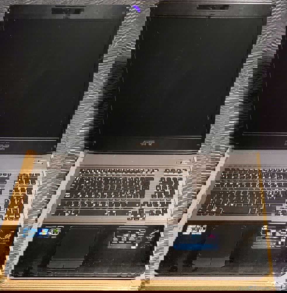 Asus G75V Gaming/Workstation Laptop with 17.3" Display, GTX 670M, and i7-3610QM Processor