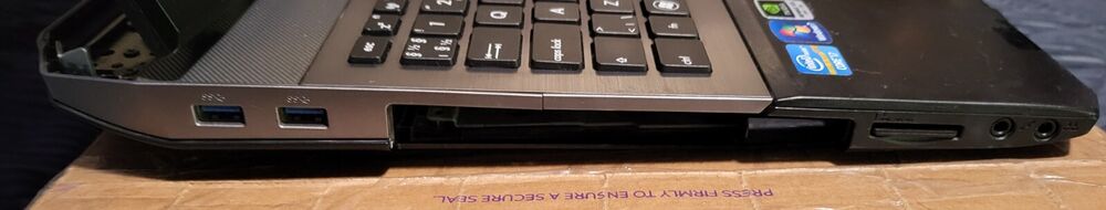 Asus G75V Gaming/Workstation Laptop with 17.3" Display, GTX 670M, and i7-3610QM Processor