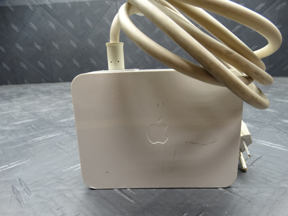 Apple Cinema Display 65W Power Adapter A1096