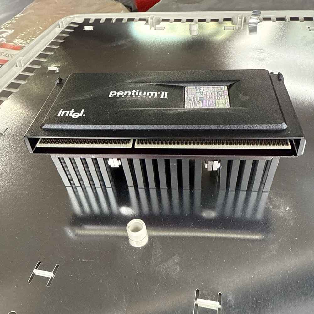 Intel PII Processor with Heatsink