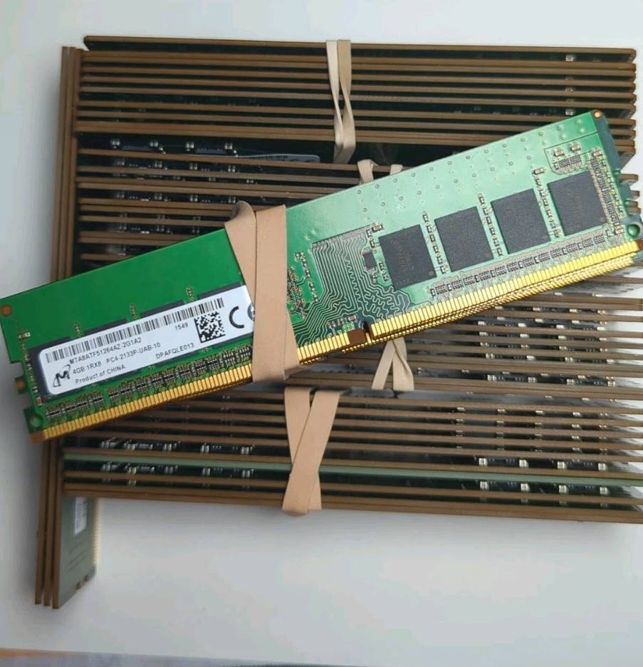 Lot of 52 / 4GB DDR4 PC4 Desktop Memory RAM