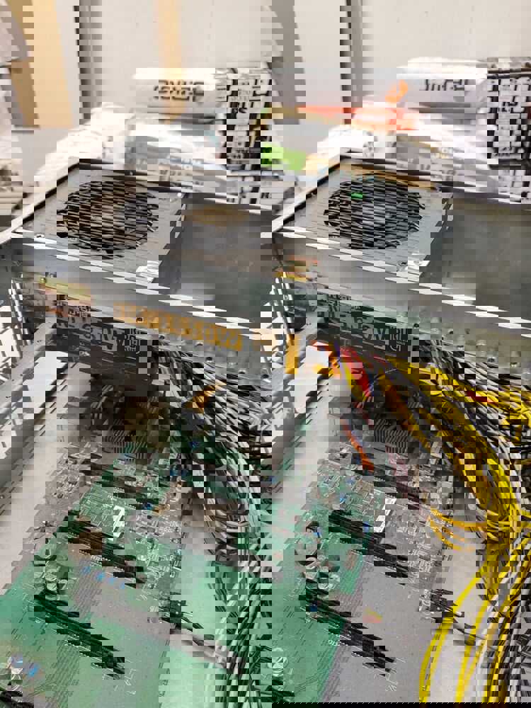 GPU Mining Rig Server Style Case with 8 Slots
